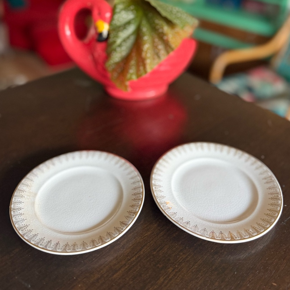 Harker Pottery 1890-1920
Vintage Elegant White and Gold Bread Plates - Set of 2